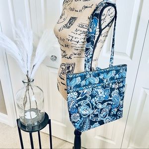 Vera Bradley blue floral tote